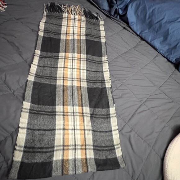 Style & Co. Plaid Winter Scarf with Fringe Trim - NWT - Picture 6 of 12